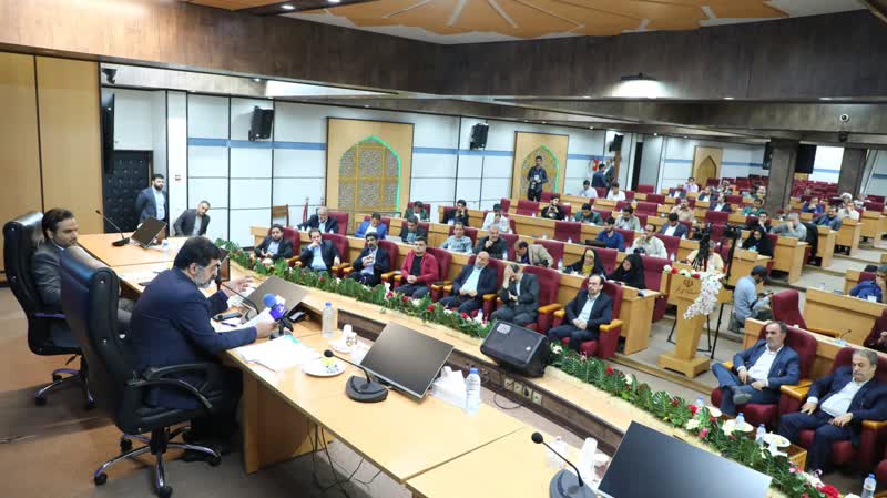 دومین نشست رسانه ای استاندار قم با خبرنگاران برگزار شد دومین نشست رسانه ای استاندار قم با خبرنگاران برگزار شد
